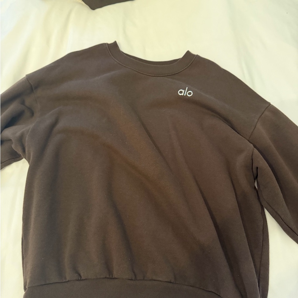 ALO Yoga Chocolate Brown Pullover